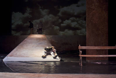 Jelenet az előadásból - © theater.hu - Ilovszky  Béla